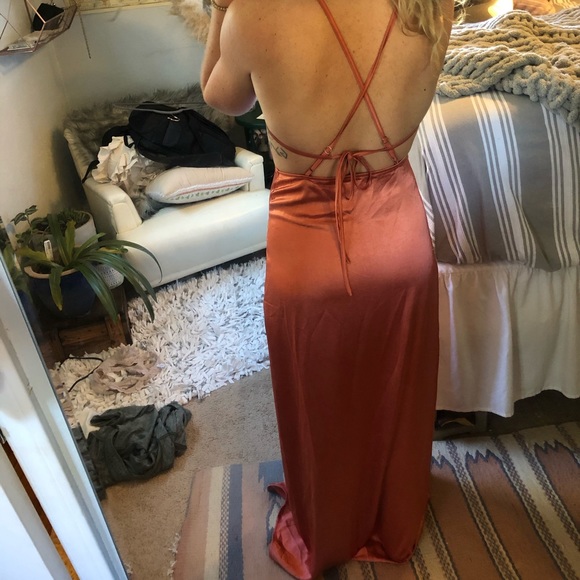 White fox salmon formal dress - Picture 1 of 2